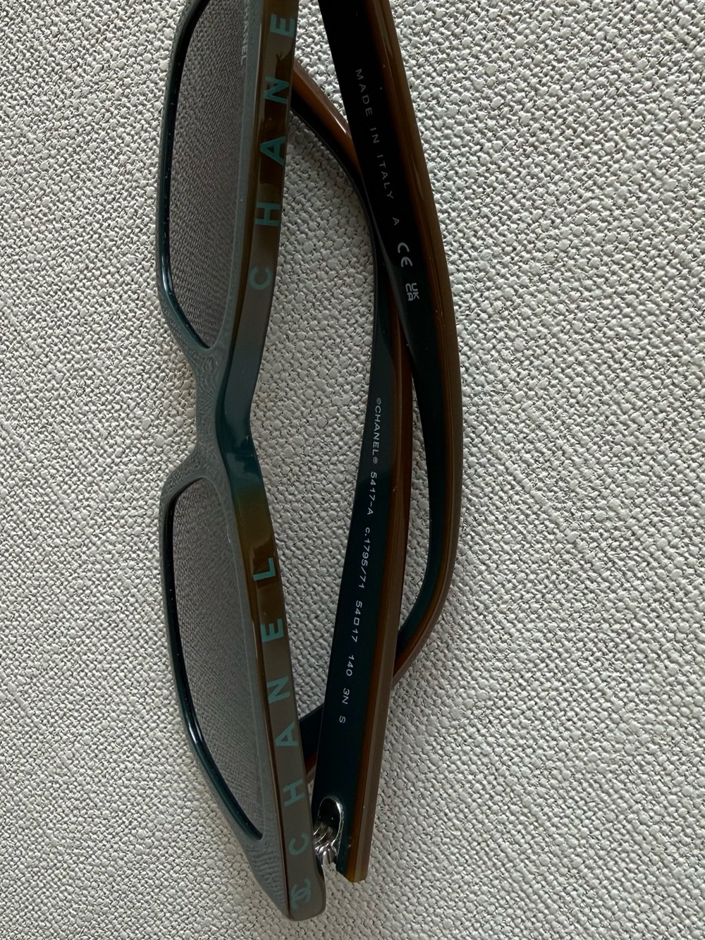 CHANEL Black Quilted Case with Green Rectangular Sunglasses - Picture 3 of 4